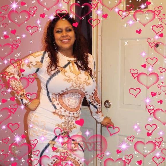 Meet your Posher, Camille - Picture 1 of 1